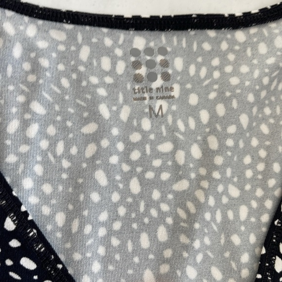 Title nine mini dress black-and-white print with zipper pocket size medium - Picture 2 of 4